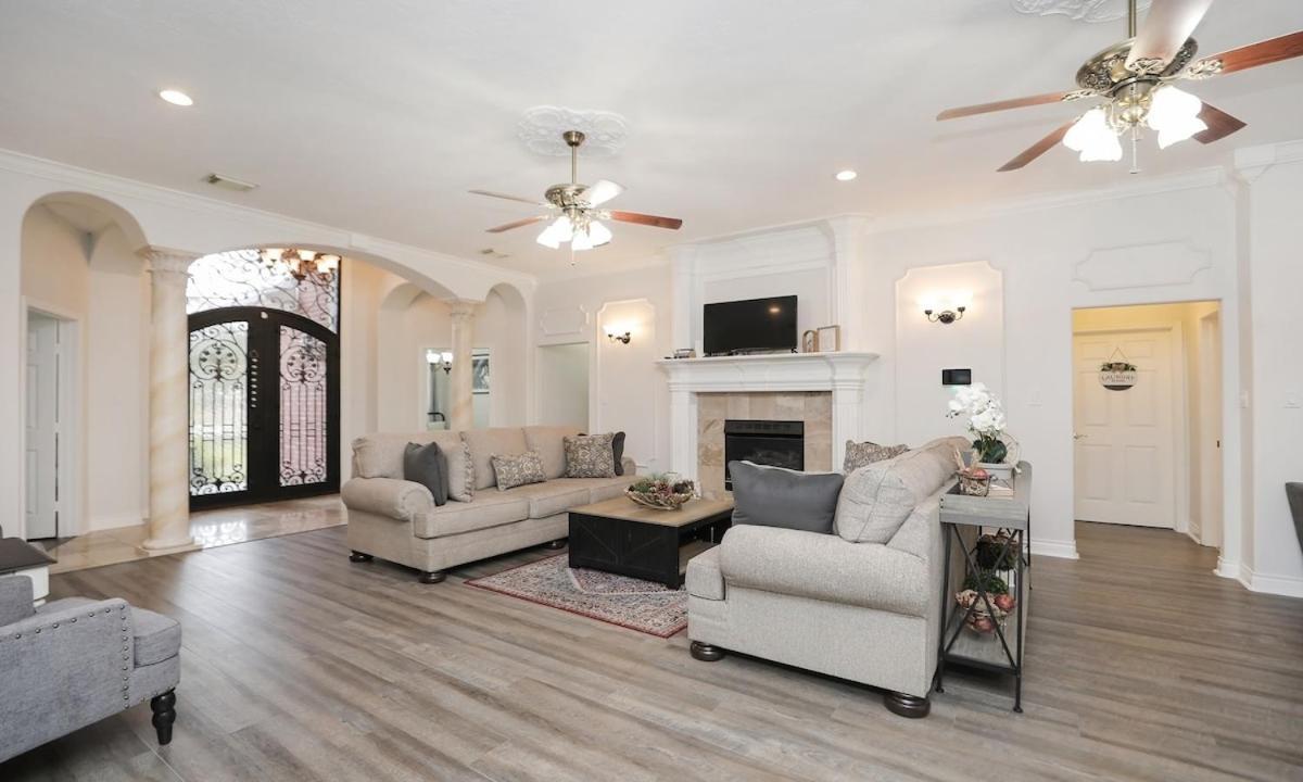 La Casa De Francella * Houston